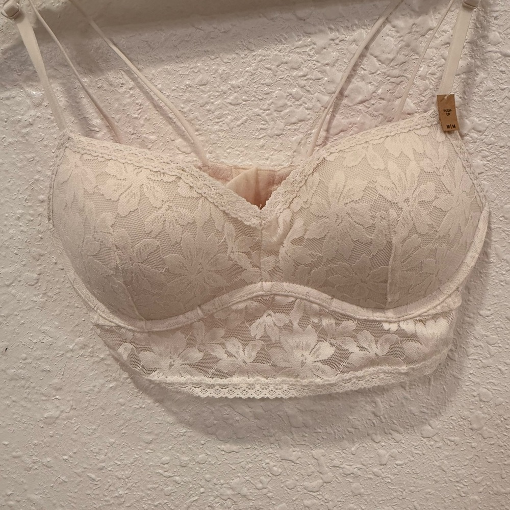 PINK Victoria's Secret Floral Lace Bralette in Cream